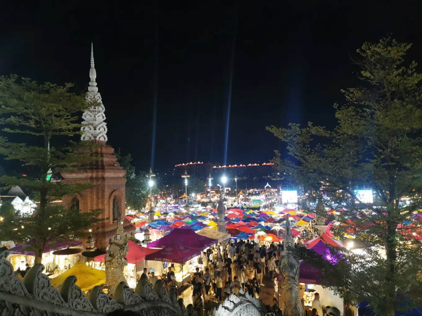 告庄西双景——星光夜市