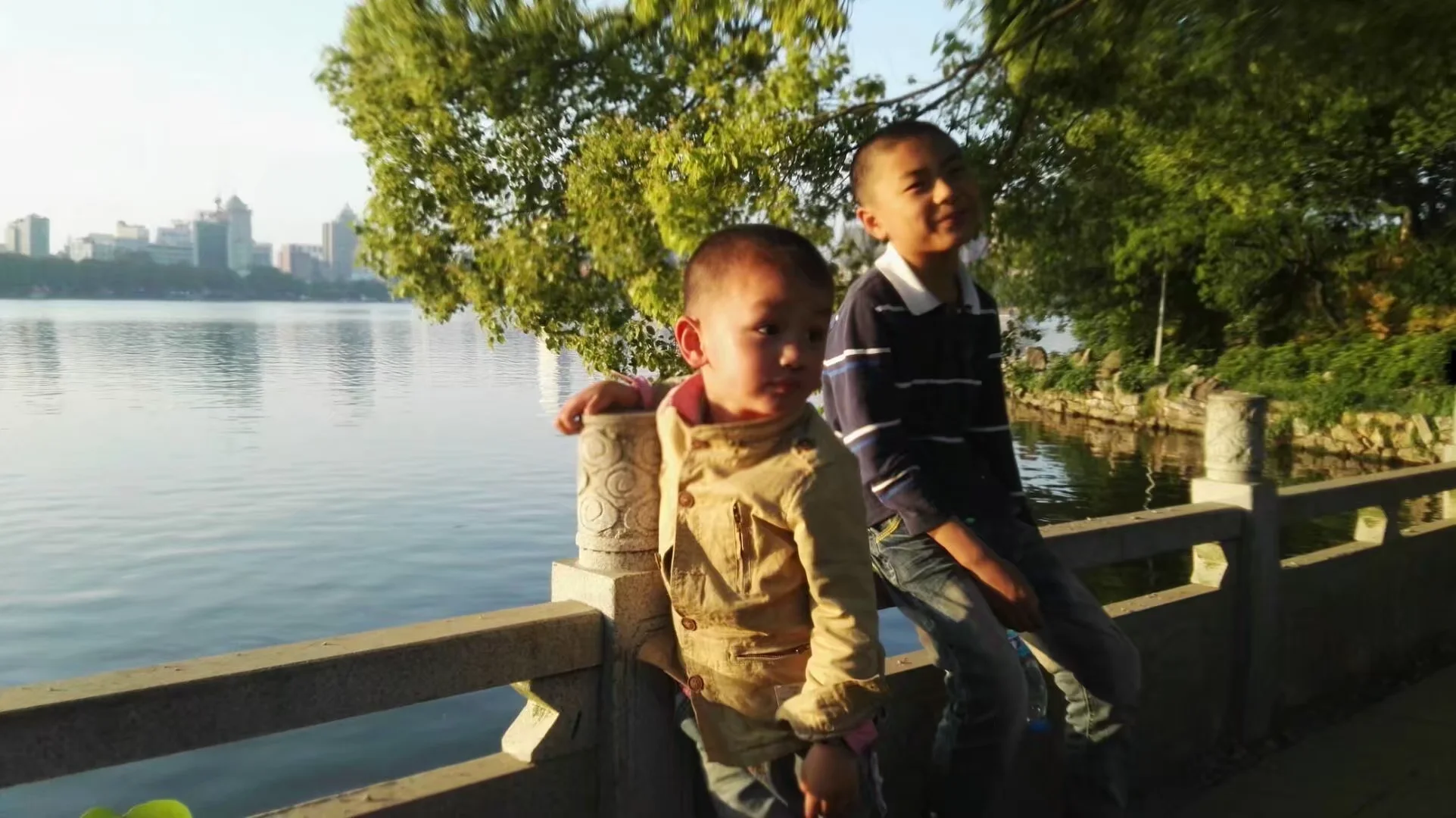 jj_0008.webp