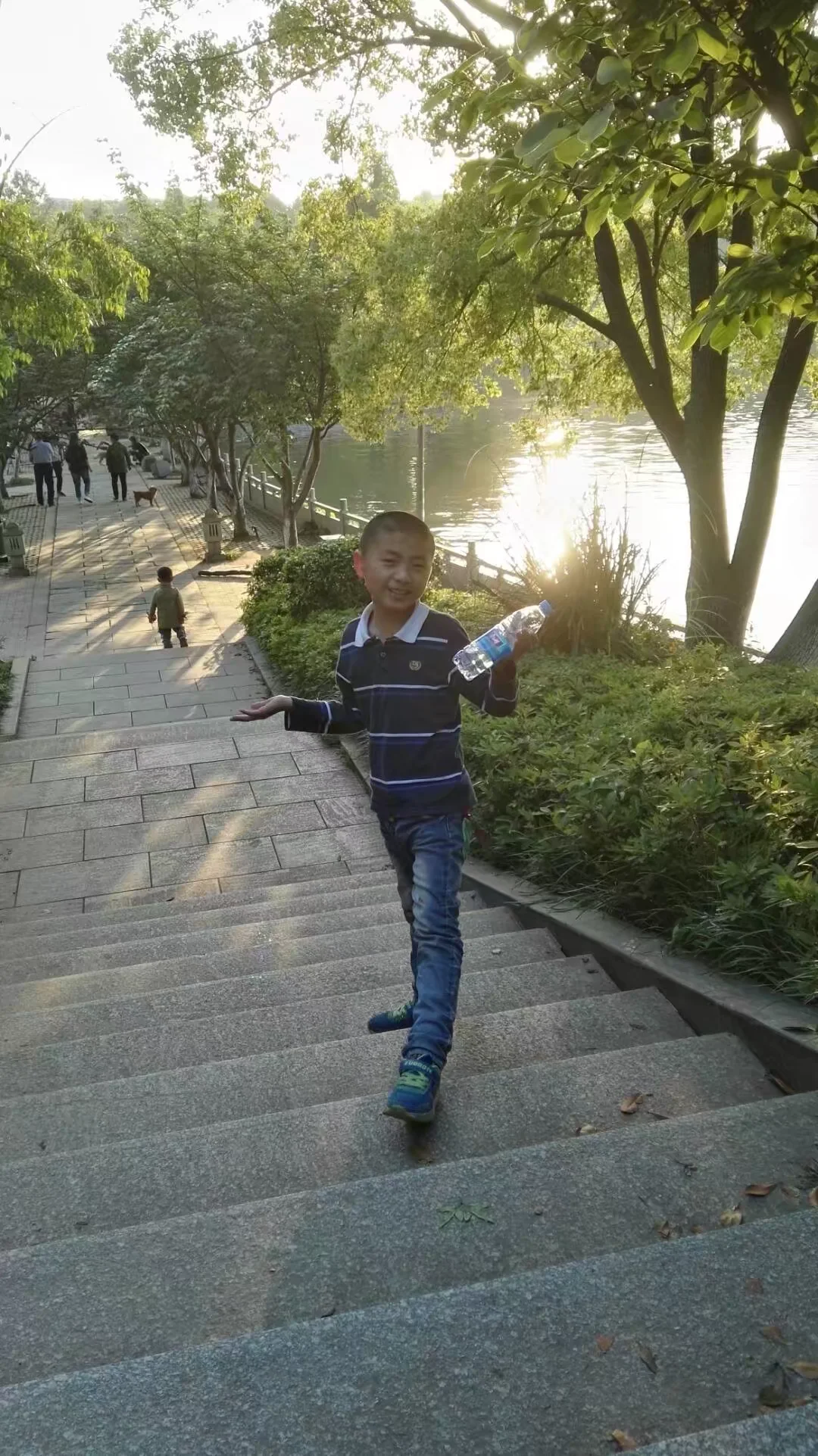 jj_0009.webp