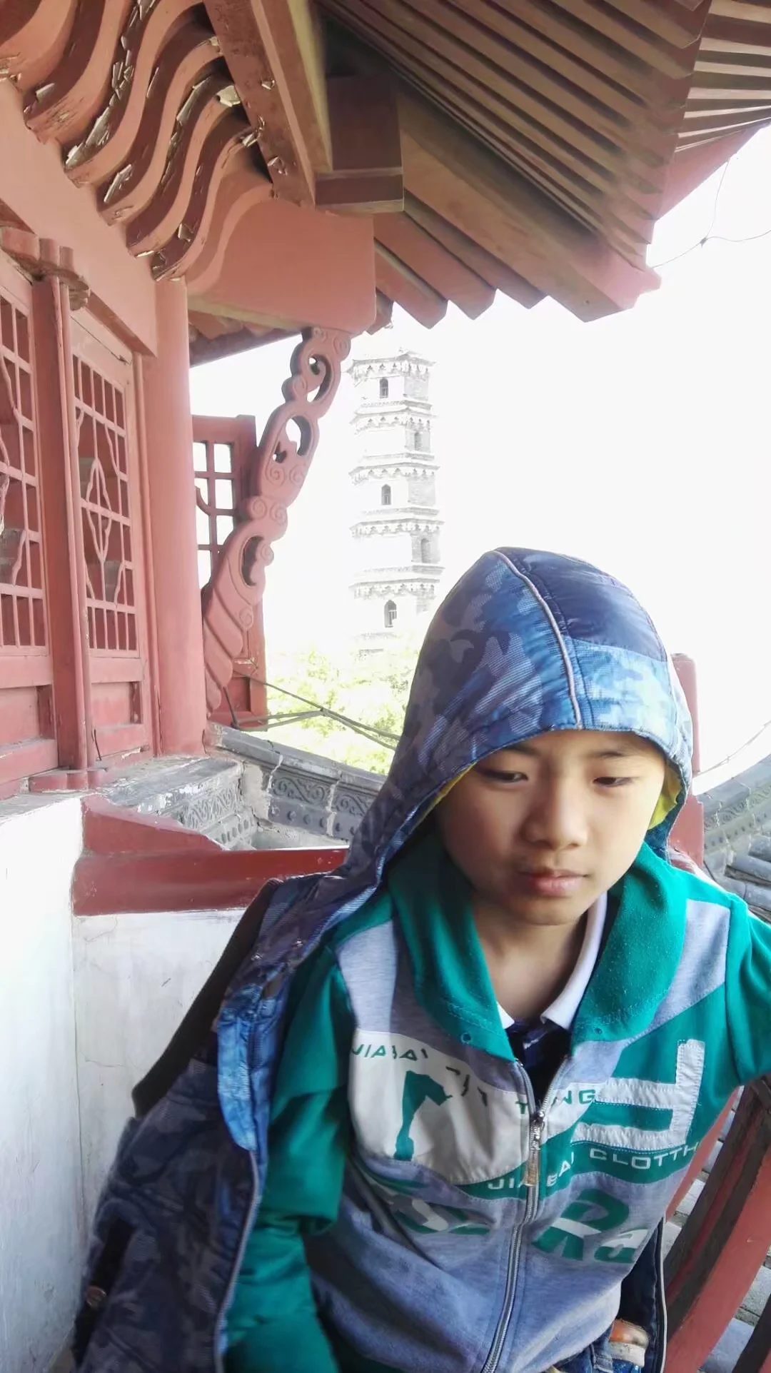 jj_0013.webp