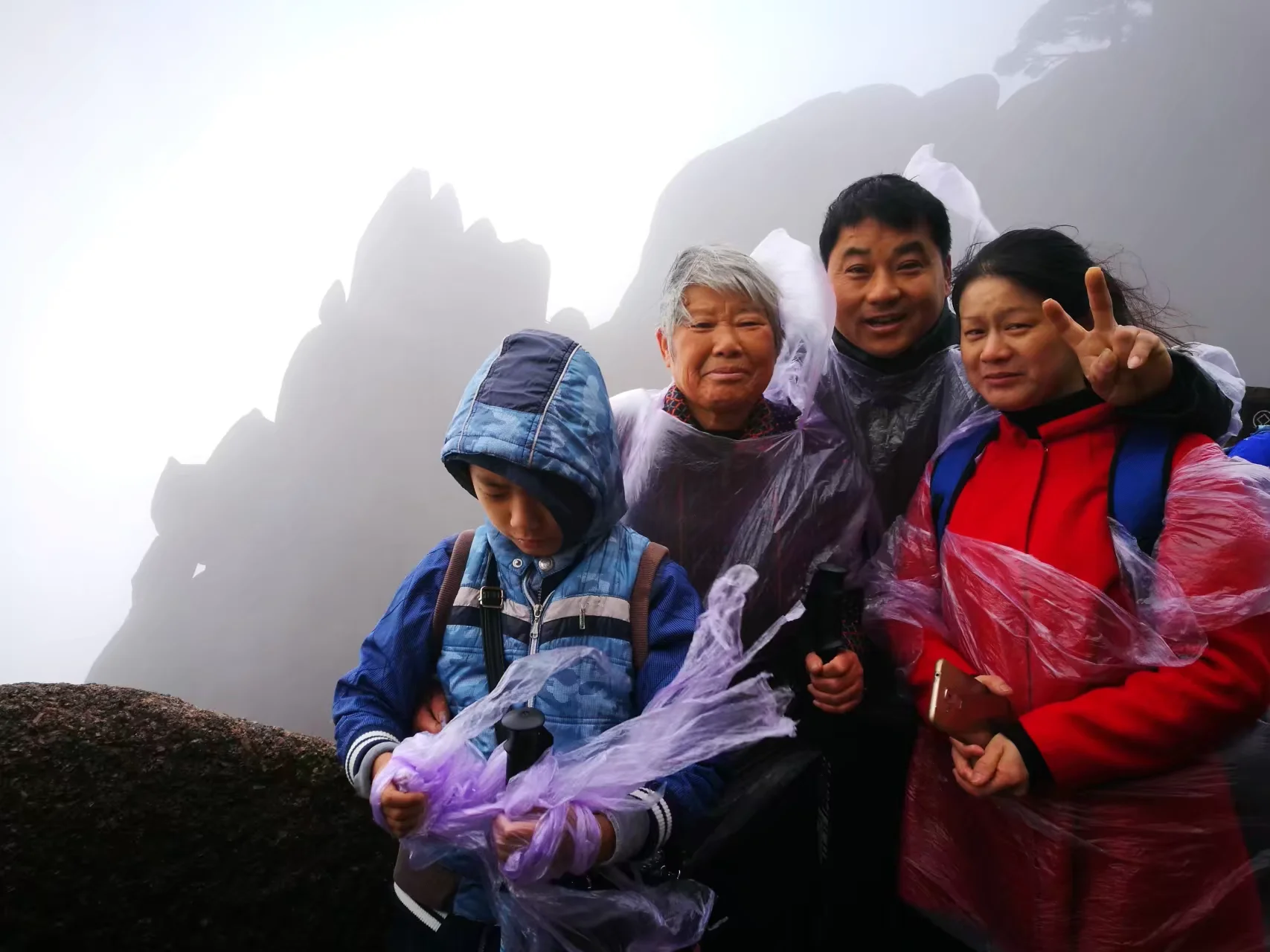hs_0005.webp